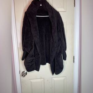 Pinched sleeve Teddy coat